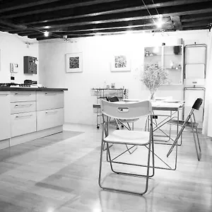  Appartamento Bellissimo In Palazzo Storico